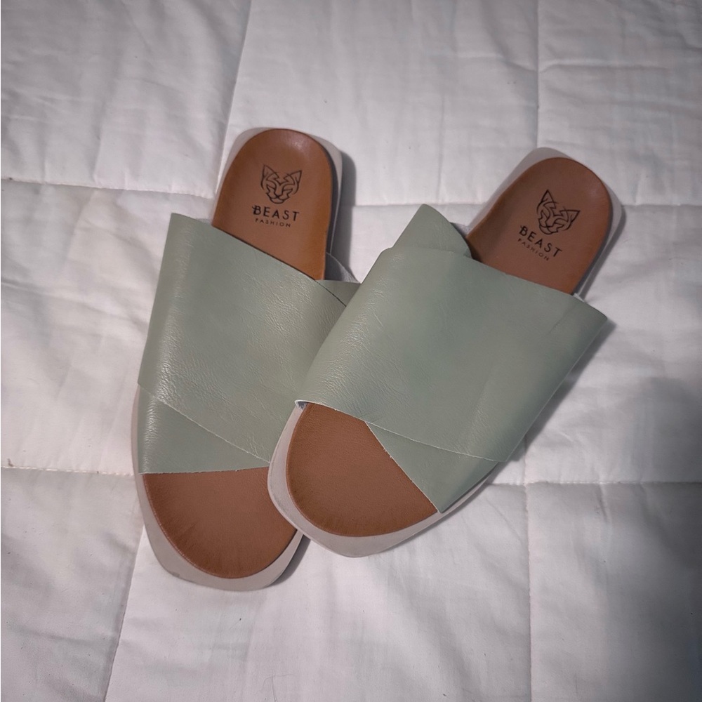 BEAST FASHION Green Slide Sandals Minimalist Design